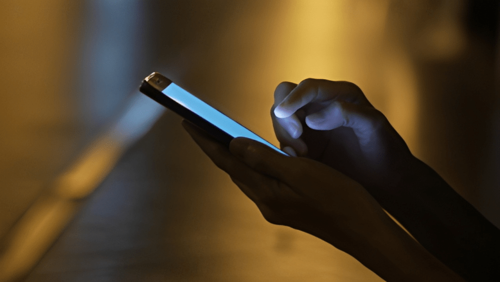 Como la pantalla táctil con háptica hidráulica podria cambiar la forma en que utilizas tu smartphone